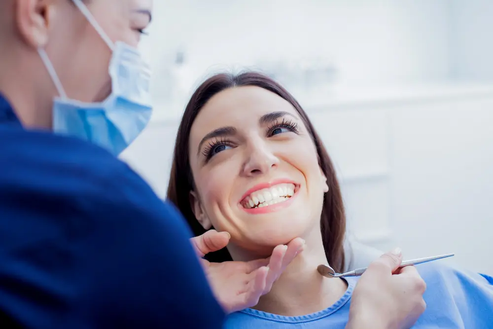 Comment trouver un dentiste qui pratique le 100% santé